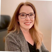 Laura Kuizin Email & Phone Number
