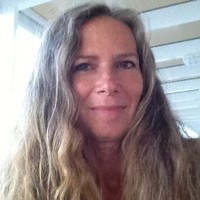 Nili Lowicz-Darby Email