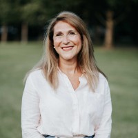 Gwen Toma Email & Phone Number