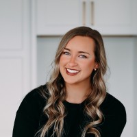 Lange Real Estate Employee Kristen Wewe's profile photo
