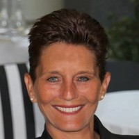 Fast Lane Institute for Knowledge Transfer GmbH Employee Susanne Woll's profile photo