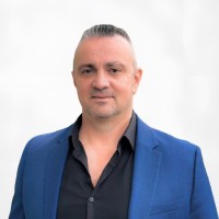 Miro Maras Email