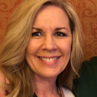 Superhost Hospitality Employee Cheryl Williamson's profile photo