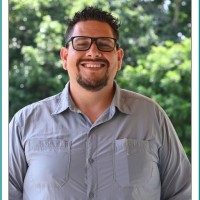 Ronald Fernández Email