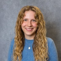 Julia van Geest Email