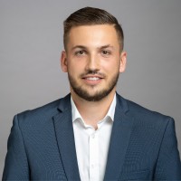 Nico Schöninger Email