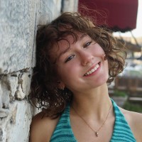 Julia Olshevska Email