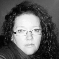 Anna Llewellyn Email
