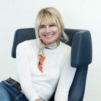 Lisa Holland Email & Phone Number