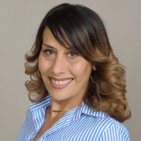 Evana Peinado Email & Phone Number