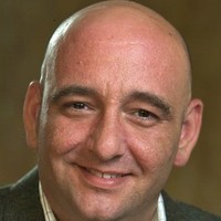 Robert M. Medeiros Email & Phone Number