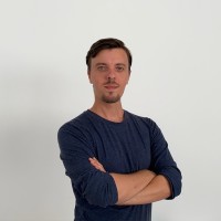 Leonard Chioveanu Email