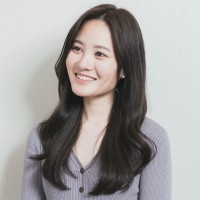 Shiori Abe Email