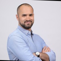 Uri Snyder Email & Phone Number