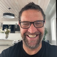 Theo Teeder Email