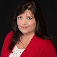 Realm Real Estate Professionals Employee Lynda Beck's profile photo