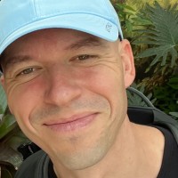 Jan Bartoš Email