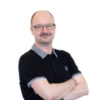 Viktor Ábrahám Email