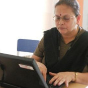 Ragini Suri Email