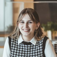 Stefany Latty Email
