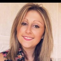 Anne Holvoet Email