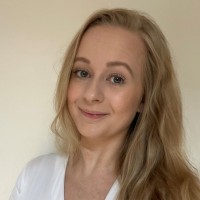 Weronika Gierula Email