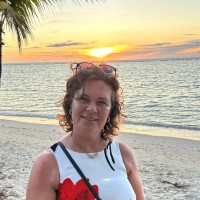 Anne Elbronn Email