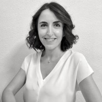 Laura Vecilla Email & Phone Number