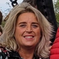 Simone De Vries Email