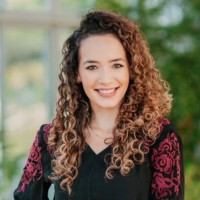 Naiara Santos Dágola Email