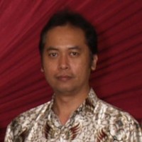 Yustin Kusnidar Email