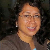 Roxana Vélez Gutiérrez Email