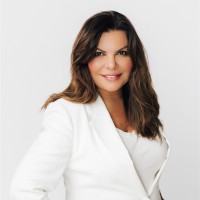 Windermere Real Estate/Shoreline Employee Vivian Peterson's profile photo