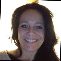 Louise Zernickov Email
