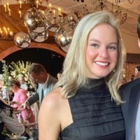 Lindsey Munson Email & Phone Number