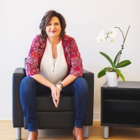 Summit Lending Employee Tammie Vandeusen's profile photo