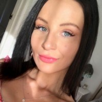 Flamingo Furniture Employee Jessica Rowell's profile photo