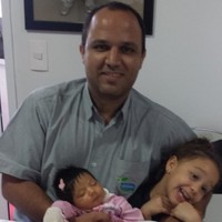 Lenini Arrais Email