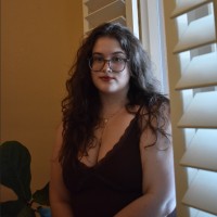 Gabriella Dias Email & Phone Number