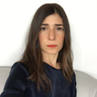 Email e telefono di Julie MacHtou