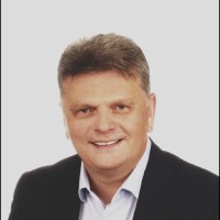 Robert Rulkiewicz Email