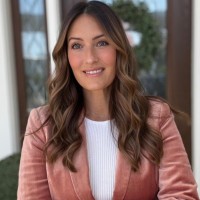 CriticalArc. Building Confidence. Employee Farrah Salinas's profile photo