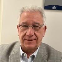 Héctor Santander Email