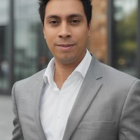 Roberto Quiñones Email