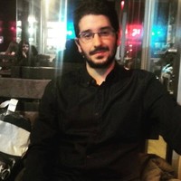 Ahmet Üğe Email