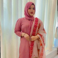 Laiba Naeem Email