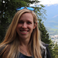 Chloé Michielsen Email