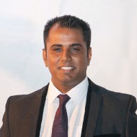 Luchen Govender Email