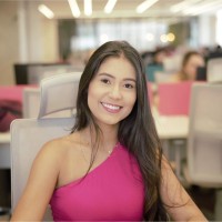 allu. Employee Júlia Lemos's profile photo