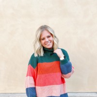 Scroll Employee Lindsey Miller's profile photo